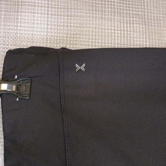 (j7) Quick dry graphic leggings 22petite - Picture 2 of 7